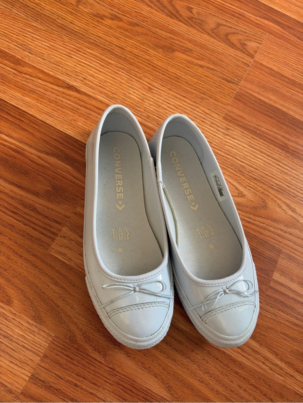 Converse Women’s Light Gray Slip-On Ballet Flats with Bow